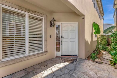 509 W Balboa Blvd, Newport Beach, CA 92661 - photo 2