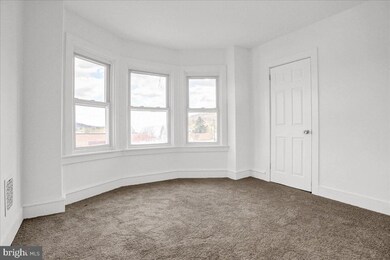 2443 Filbert Ave, Reading, PA 19606 - photo 7