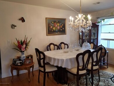 Living room 8