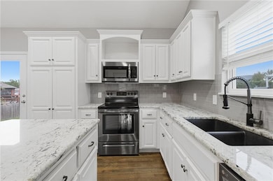 1043 E 14th St, Kearney, MO 64060 - photo 7