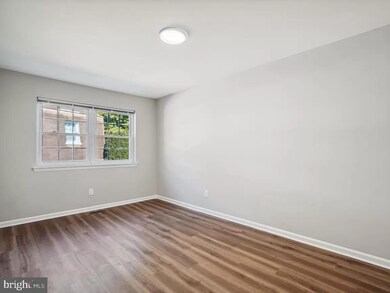 9723 Hagel Cir unit B, Lorton, VA 22079 - photo 6