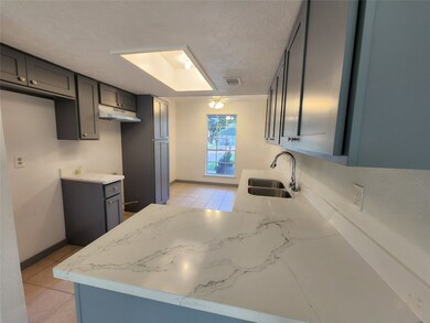 9707 Jaywood Dr, Houston, TX 77040 - photo 4