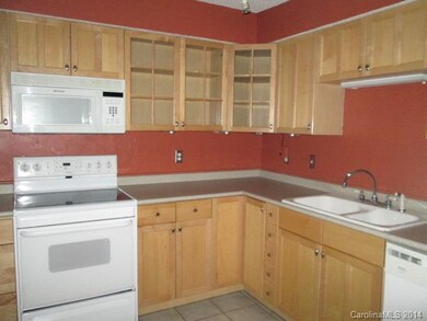 1052 Churchill Downs Ct unit F, Charlotte, NC 28211 - photo 4