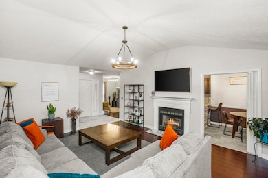 2010 Alice Springs Ct, Mount Juliet, TN 37122 - photo 4