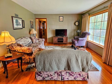 511 29th St, Point Pleasant, WV 25550 - photo 5