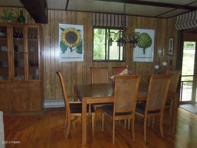 800 Cherry Ct, Hawley, PA 18428 - photo 5