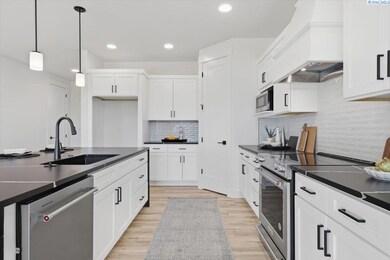 1839 S Union St, Kennewick, WA 99338 - photo 7