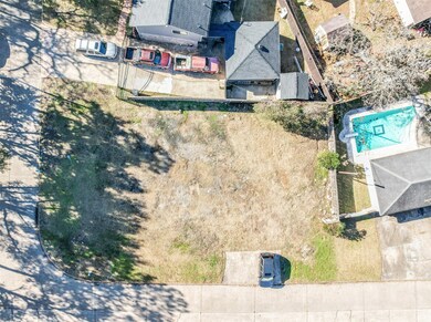 4902 Oak Shadows Dr, Houston, TX 77091 - photo 2