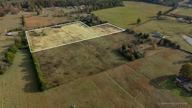 365 Davis Rd SE, Old Fort, TN 37362 - photo 5