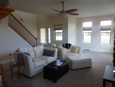 2828 Big Bluestem Pkwy unit 2, Fitchburg, WI 53711 - photo 2