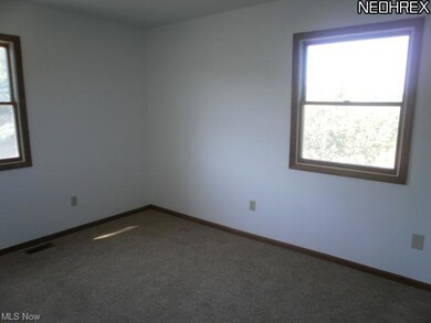 Easy to settle down here in this bedroom with wall