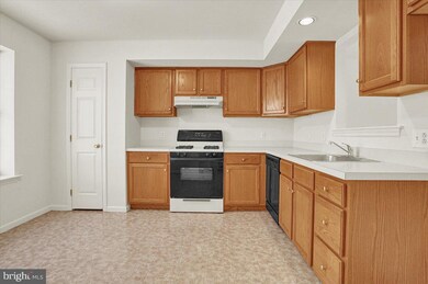 109 Kendal Ct, Sinking Spring, PA 19608 - photo 2