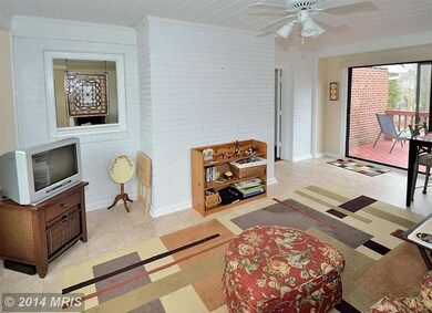 9102 Courtley Ct, Fairfax, VA 22031 - photo 6