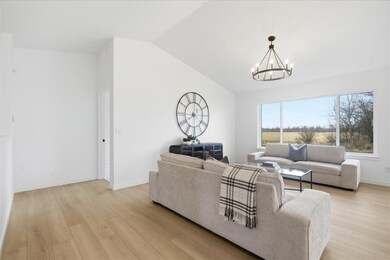 121 Hackberry Dr, Palo, IA 52324 - photo 4