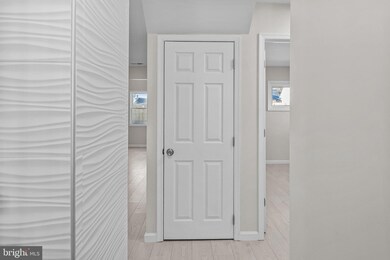 121 Goldengate Rd, Levittown, PA 19057 - photo 4