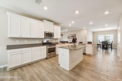 17-web-or-mls-17_3963 Pondside Ct