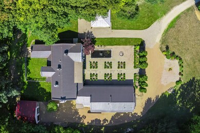 v2 3420 Grange Rd-102
