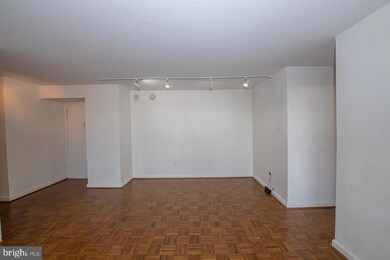 Sutton Terrace Condominium unit 716, Bala Cynwyd, PA 19004 - photo 4
