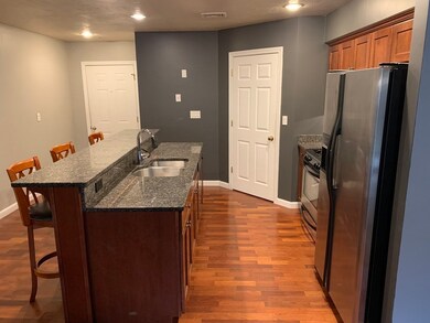 215 Longmeadow Rd unit 402, Taunton, MA 02780 - photo 3