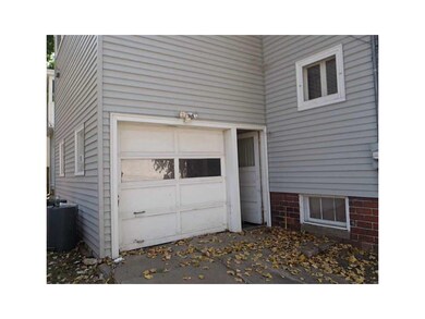Garage.