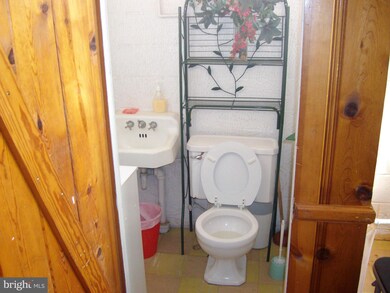 5807 Plumer Ave, Baltimore, MD 21206 - photo 7