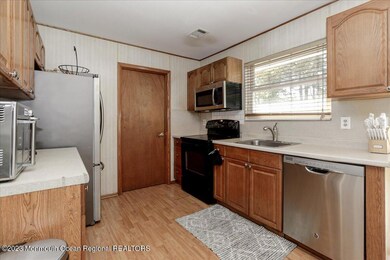 21-29GeorgetownBlvd0021