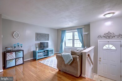 7582 Thurston Ln, Manassas, VA 20111 - photo 3