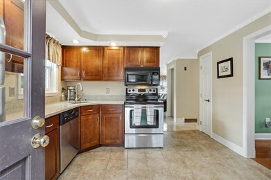 19 Colonial Ave, Nashua, NH 03062 - photo 6