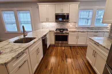 21 Cambria Rd unit 21, Newton, MA 02465 - photo 2