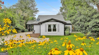 3 Bedroom/2 Bath 1985 SF Lake Home