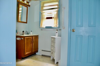 109 Cadwell Rd, Pittsfield, MA 01201 - photo 6