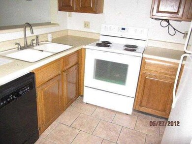 11530 N May Ave unit 202D, Oklahoma City, OK 73120 - photo 7