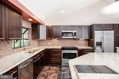 7549 Broadcloth Way, Columbia, MD 21046 - photo 5