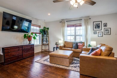 610 W Oak St, Celina, TX 75009 - photo 4