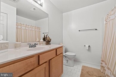 211 Locust Ave, Colonial Beach, VA 22443 - photo 5