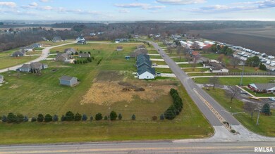 1920 - 1922 Mayflower Dr, Elm Grove Township, IL 61554 - photo 6