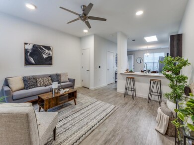 7805 Cooper Ln unit 103, Austin, TX 78745 - photo 3