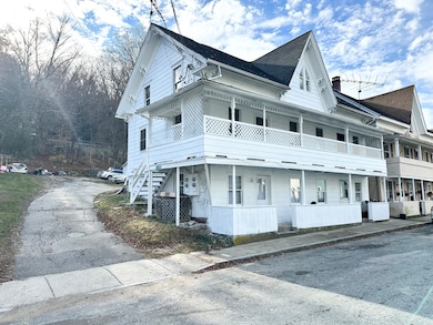 123 High St, Sprague, CT 06330 - photo 2