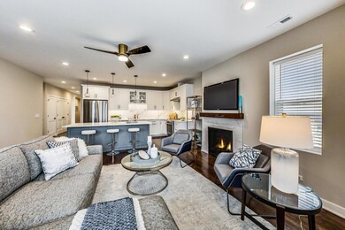 4842 N Hoyne Ave unit 3S, Chicago, IL 60625 - photo 4