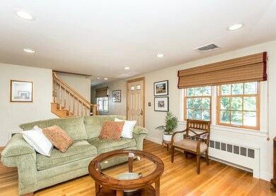 40 Sparkill St, Waltham, MA 02452 - photo 4