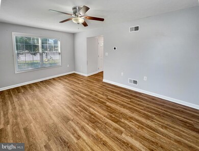 48 Mopsy Ct, Ranson, WV 25438 - photo 6