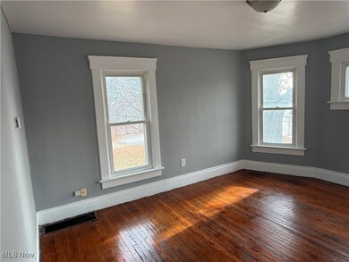 699 W Exchange St unit UP, Akron, OH 44302 - photo 4