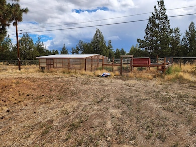 5663 SW Impala Ave, Redmond, OR 97756 - photo 5