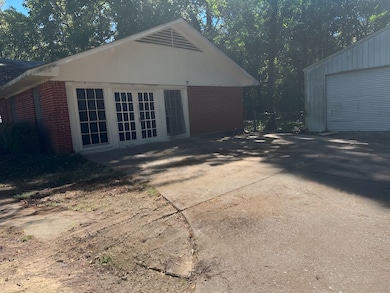 305 Pine Cone Cir, Haughton, LA 71037 - photo 2