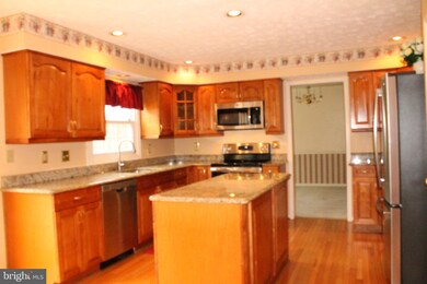 14919 Saddle Creek Dr, Burtonsville, MD 20866 - photo 7