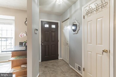 1 Sky Blue Ct, Germantown, MD 20874 - photo 4