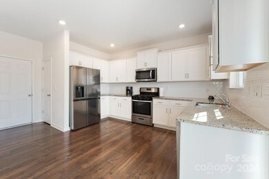 220 Final Stretch Ln, Clover, SC 29710 - photo 7