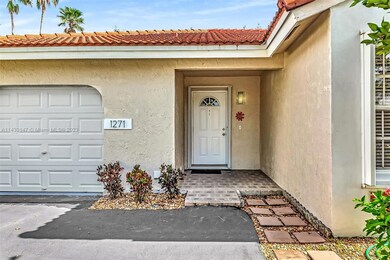 1271 Seagrape Cir, Weston, FL 33326 - photo 3