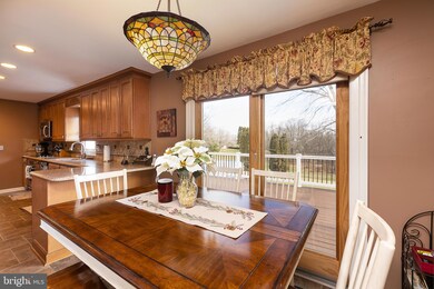 628 Tanglewood Dr, Sykesville, MD 21784 - photo 7