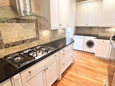 325 Tappan St unit 5, Brookline, MA 02445 - photo 4